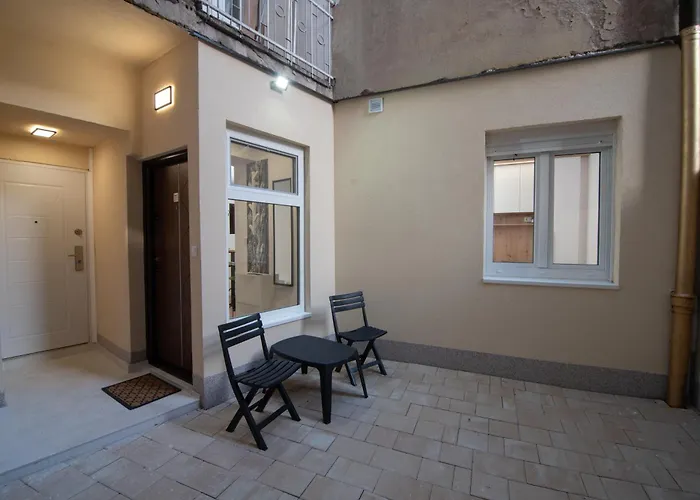 Cute 1Bdr In City Center